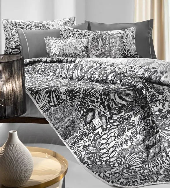 Artizan black & white ágyterítő 220x240 / fehér