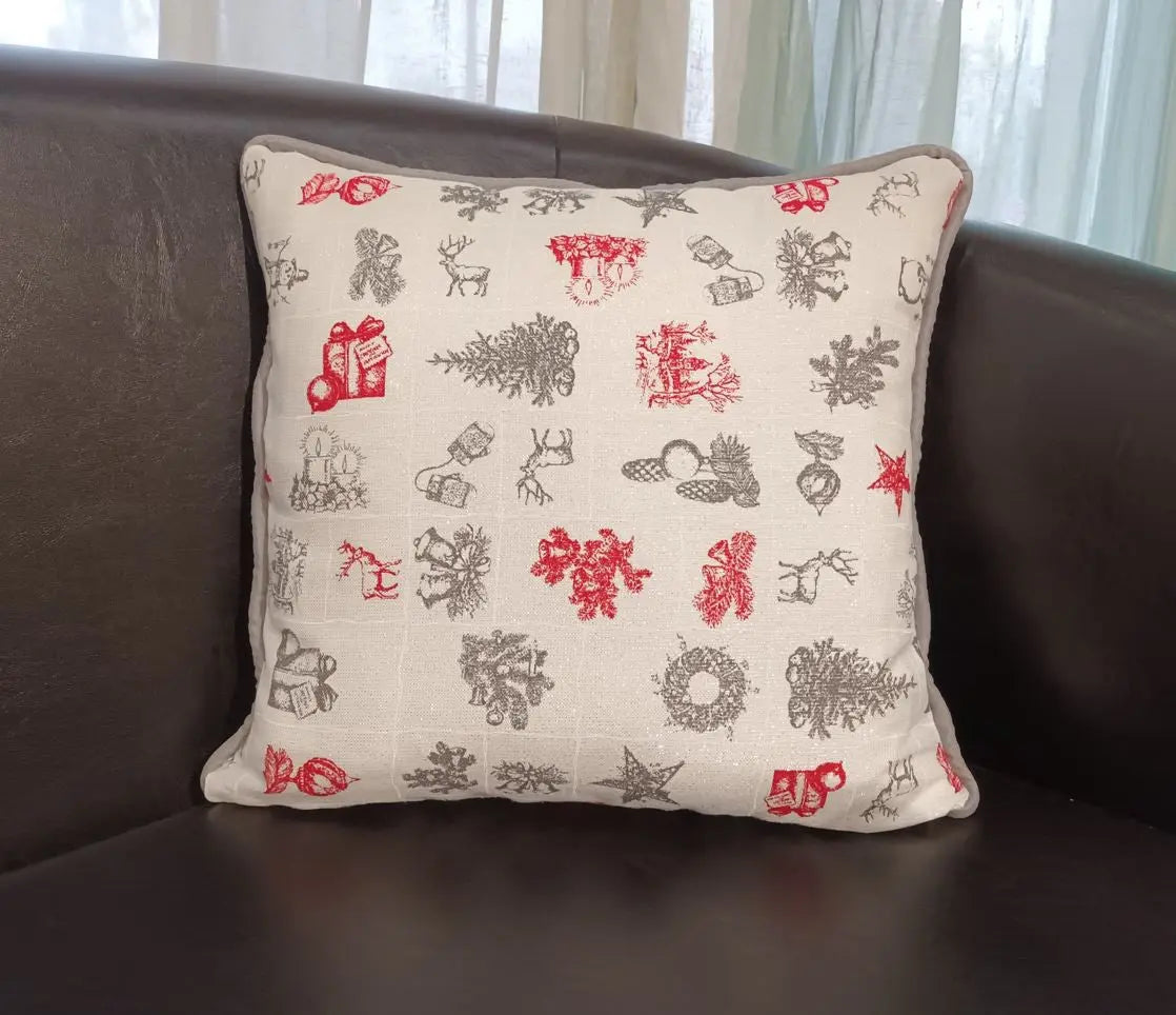 Chrisfeeling szarvasos díszpárna huzat 40x40 / piros-bordó