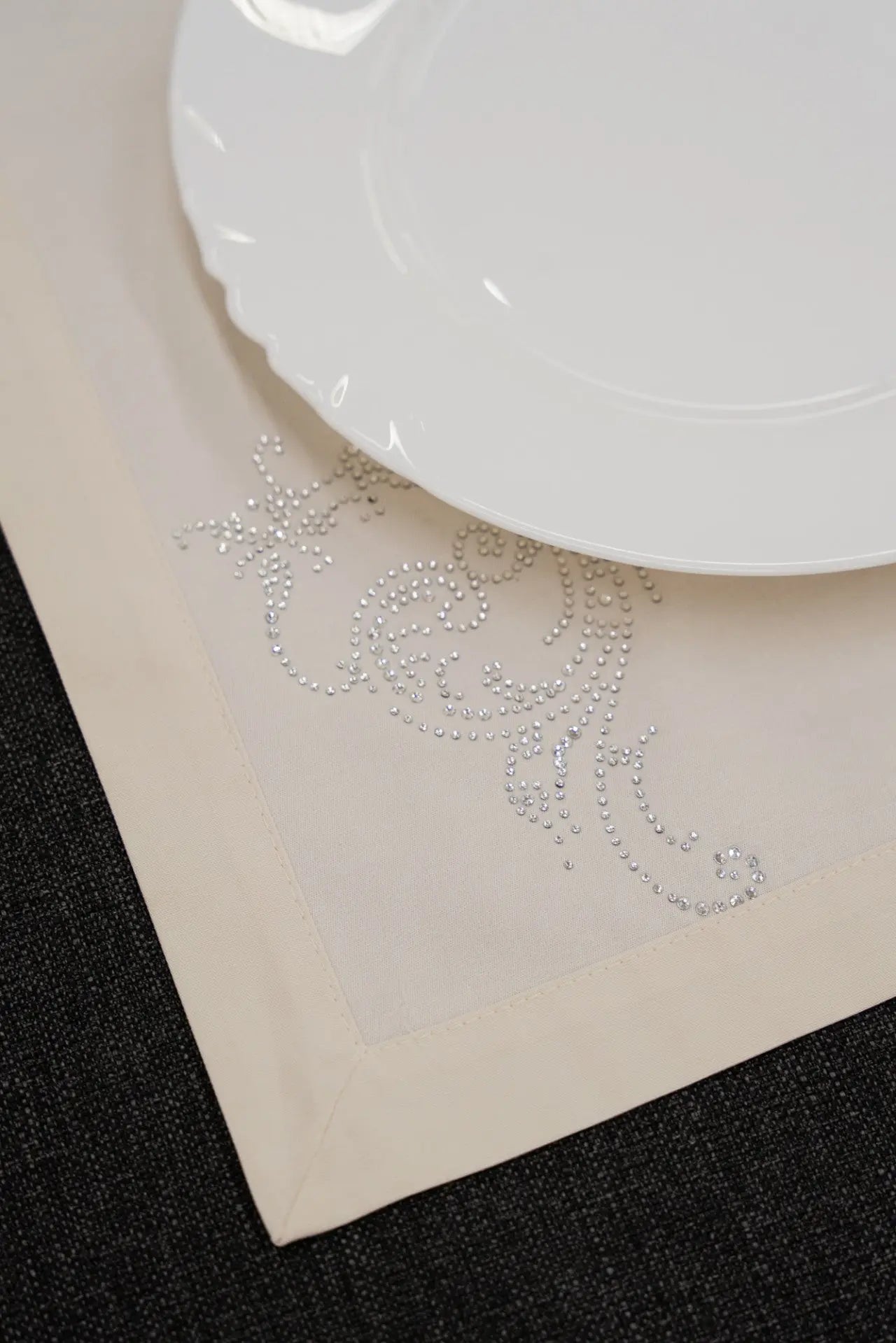 Edyta exkluzív bézs étkezési alátét szett 2db 32x45 / beige-barna