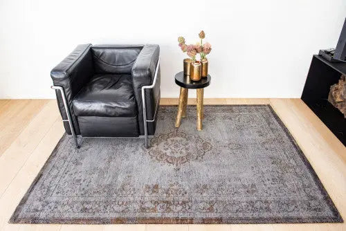 Fading World Medallion Grey Ebony szőnyeg 8257 80x150 / szürke