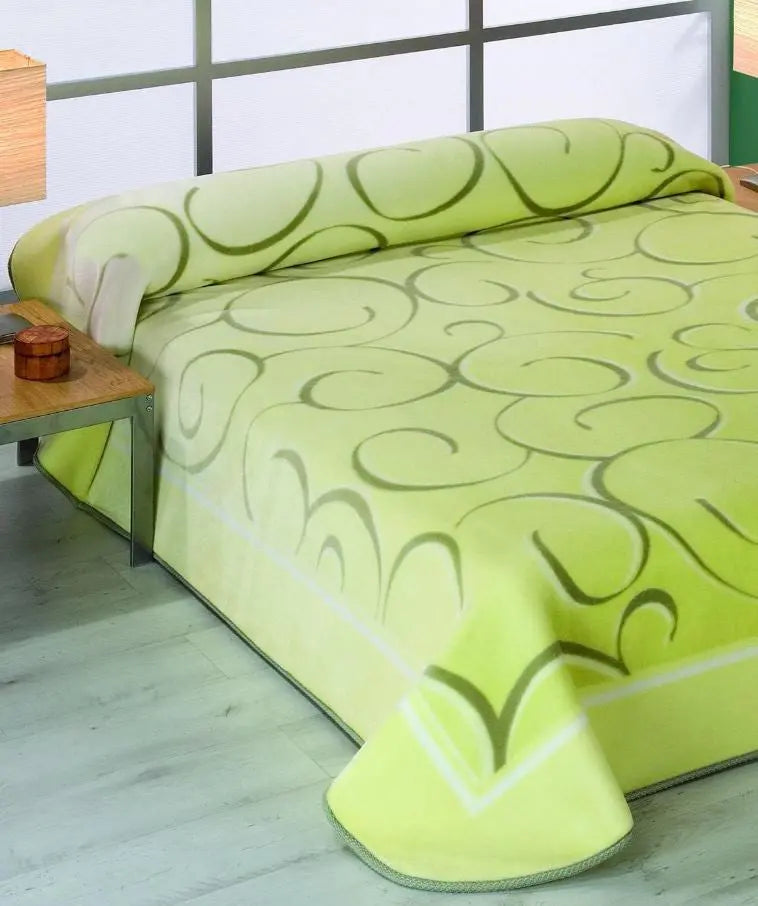 Harmony zöld ágyterítő 268 170x240 / zöld