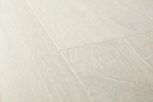 Impressive Ultra klasszikus patinás tölgy laminált padló IMU3559