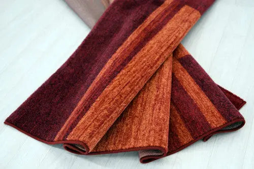 Intrigue szőnyeg 32276/1250 80x150 / piros-bordó