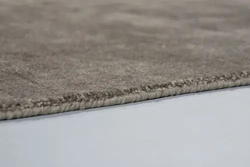 JOOP! Soft taupe prémium viszkóz szőnyeg 140x200 / beige-barna