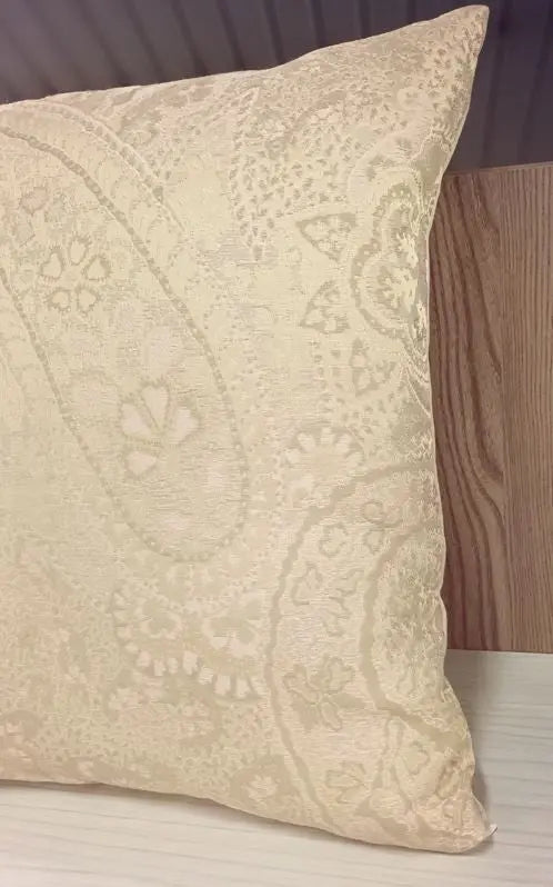 Joop! Aranyló díszpárna SK500597-600 40x40 / beige-barna