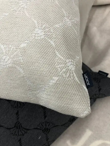 Joop! Ribbon beige díszpárna 40x40 / fehér