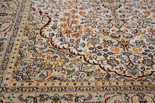 Kashmir Silk Rust selyemszőnyeg 123x185 / beige-barna