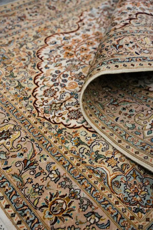 Kashmir Silk Rust selyemszőnyeg 123x185 / beige-barna