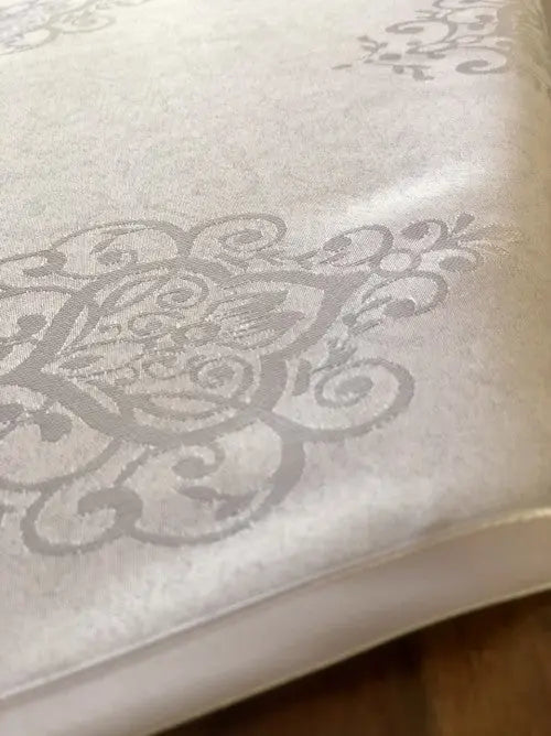 Lívia teflonos fehér terítő 120x150 / fehér