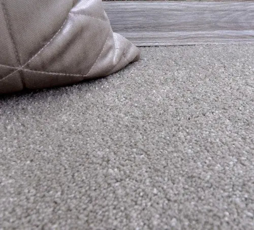 Montreal-70 bézs padlószőnyeg 500 cm-es / beige-barna