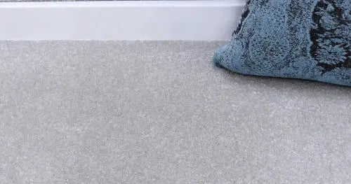 Oregon-268 fehér padlószőnyeg 400 cm-es / fehér