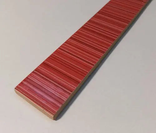 Piros csíkos listello/Prisma 4x30 / piros-bordó