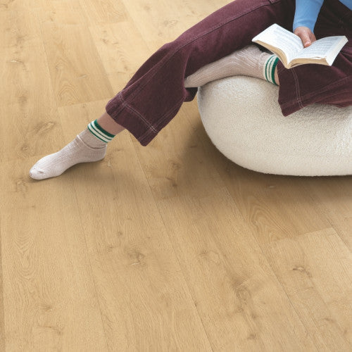 QuickStep Elegáns természetes tölgy vinyl AVMPU40316