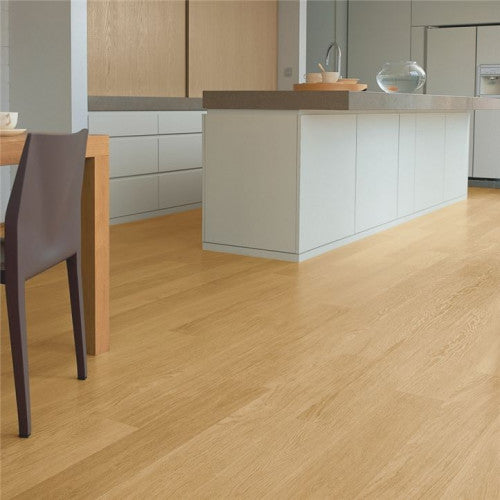 QuickStep Lakkozott természetes tölgy EL896