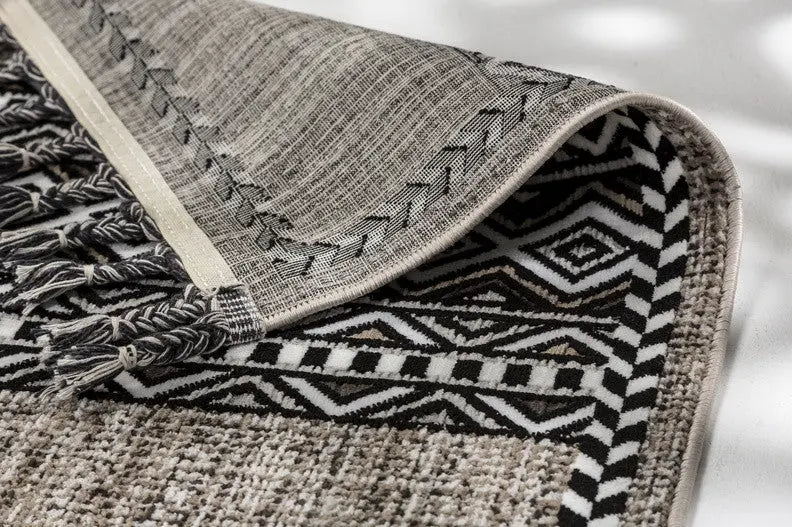 Ravenna barna-fekete indián mintás szőnyeg 225 006 - Szőnyegszalon