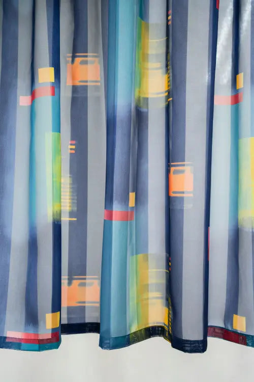 Sötétkék mintás voile készfüggöny 140x170 / kék