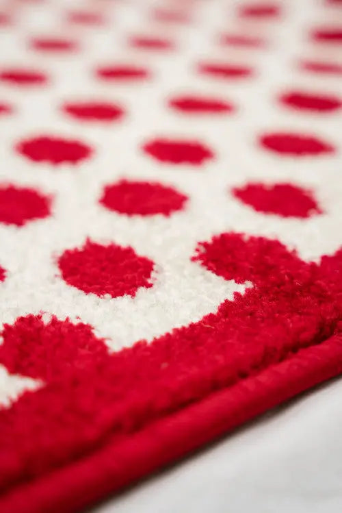Suhl piros pöttyös szőnyeg Szőnyegszalon