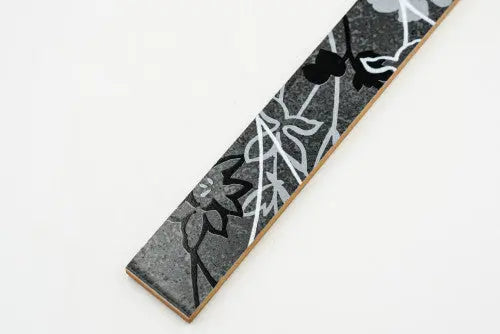 Szürke listello ezüst virágokkal/Kim 3,5x40 / szürke