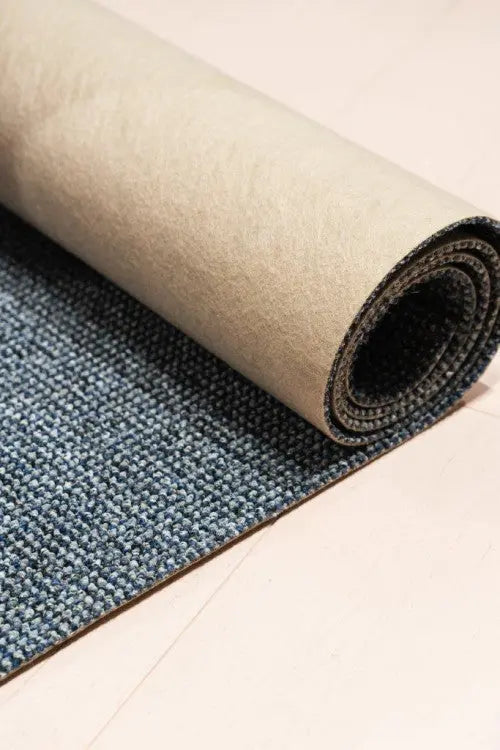 Tiny-1435 blue padlószőnyeg 400 cm-es / kék