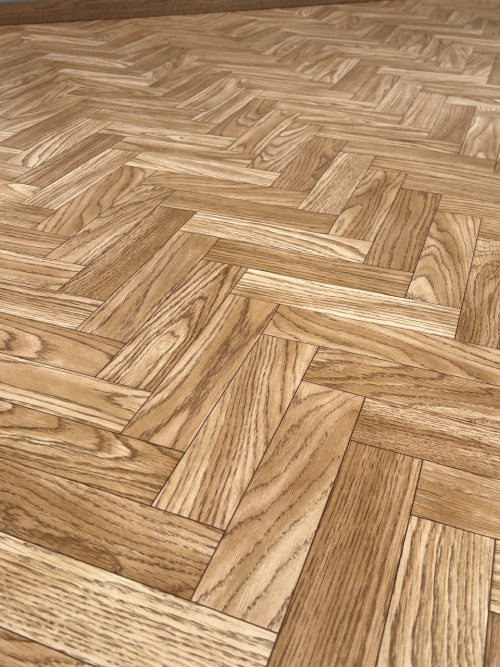 Tölgyfa halszálka mintázatú tekercses vinyl padló 200 cm-es / beige-barna