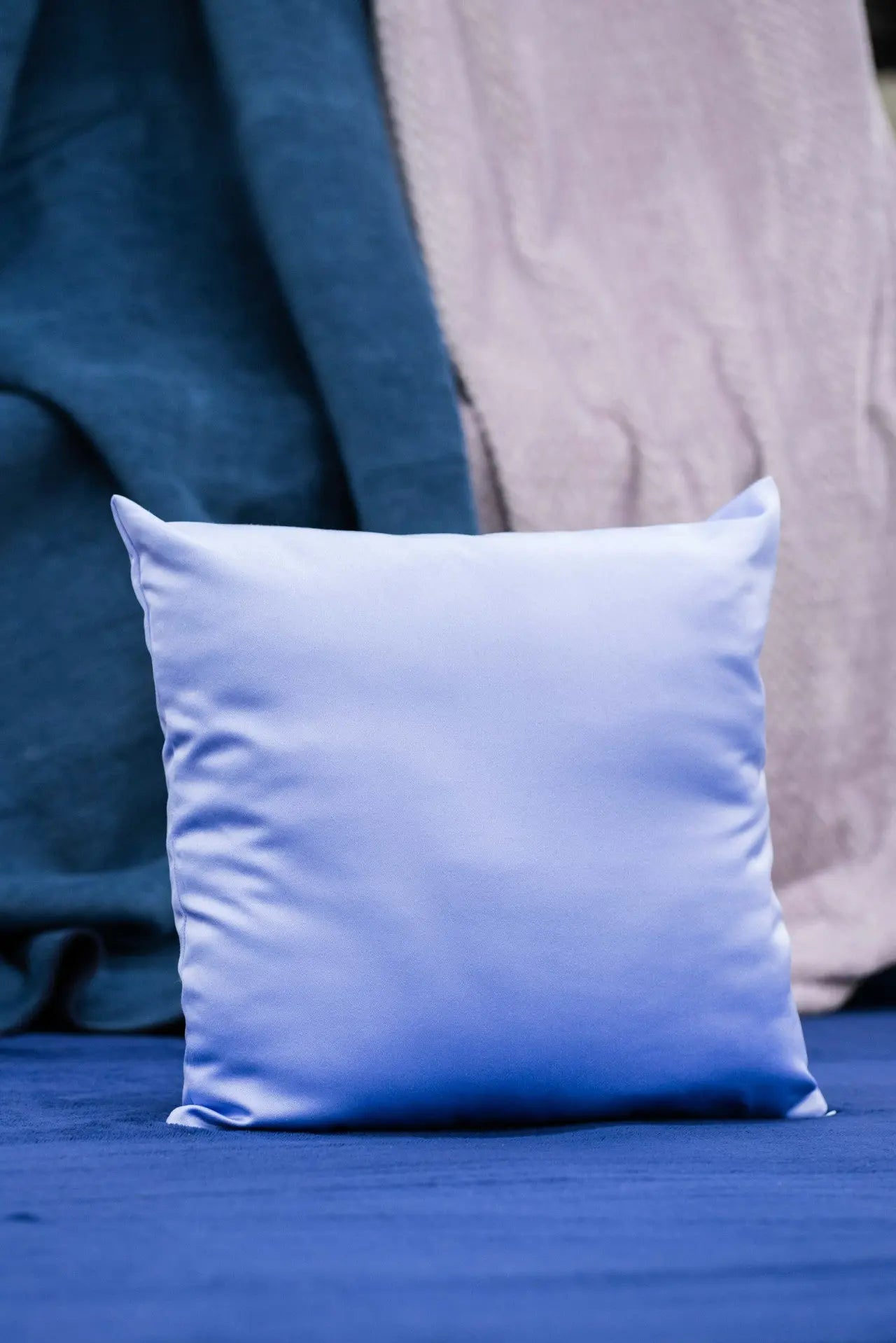 Uni Pontella kék egyszínű díszpárna huzat 40x40 / kék