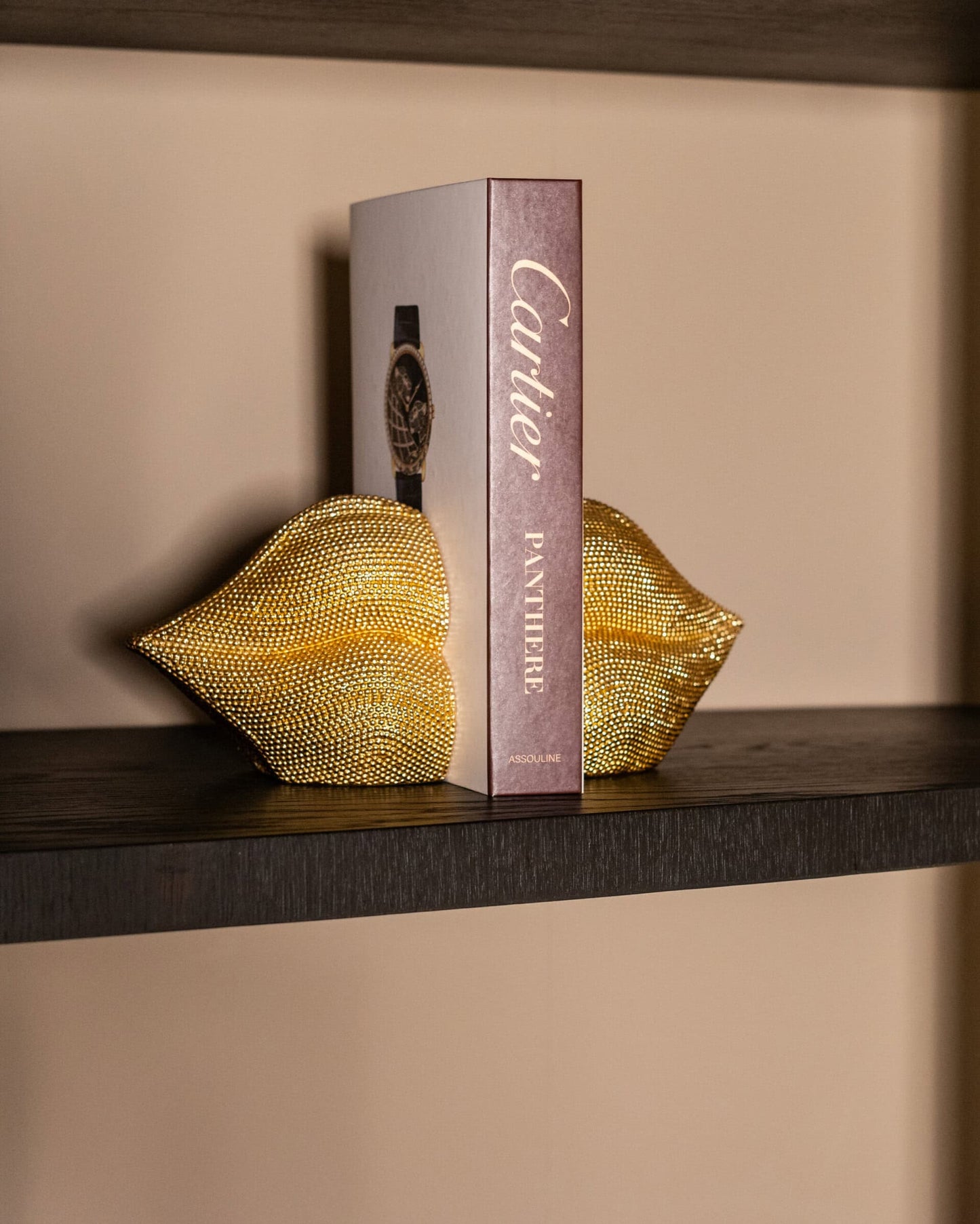 Csók arany színű könyvtámasz