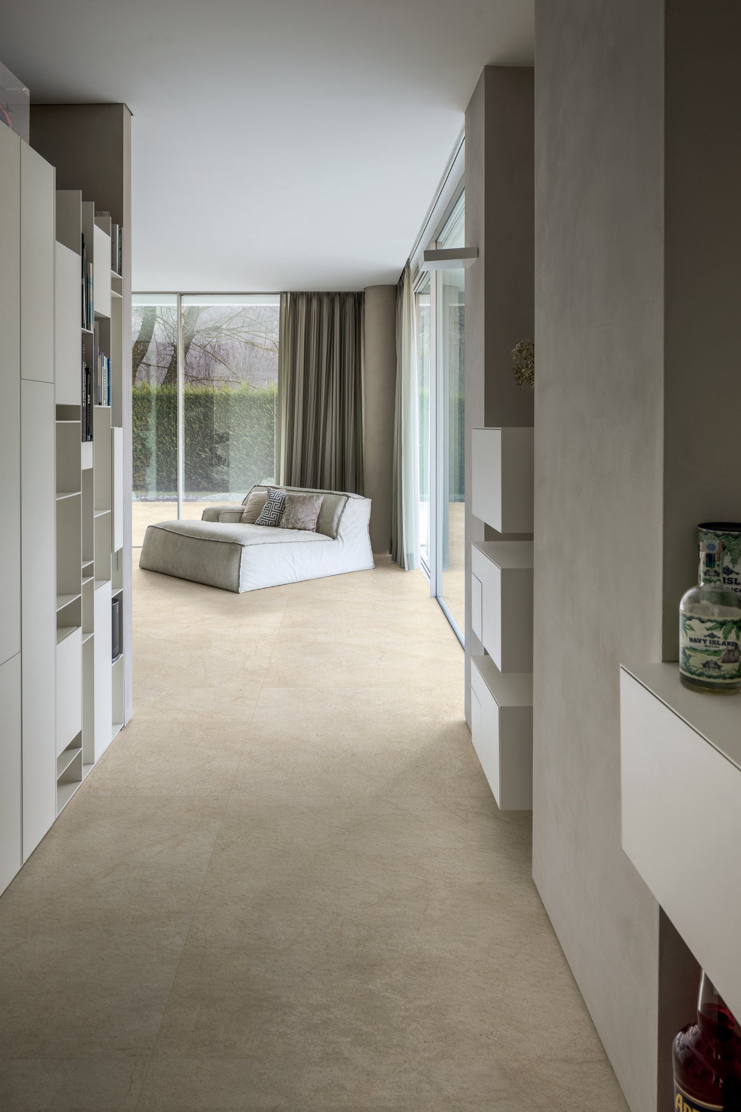 BIOTECH CREMA STONE soft matte 120x240- visszafogott eleganciájával és természetes hangulatával tökéletes alapot ad egy kiegyensúlyozott, stílusos otthon megteremtéséhez.