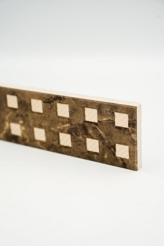Barna márványos listello 6x25 / beige-barna