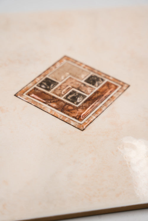 Bézs dekorcsempe/Berillo 20x25 / beige-barna