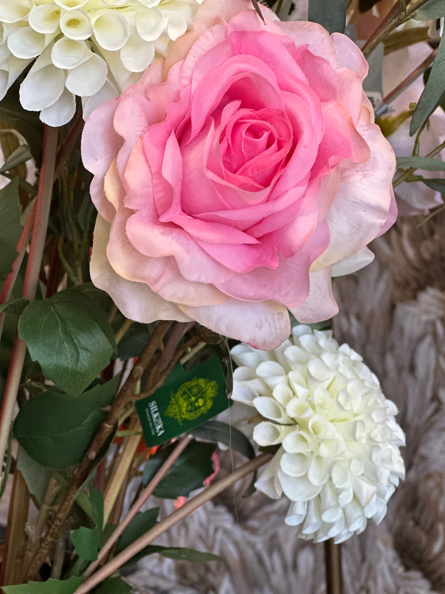 Blush Elegance – 25 szálas Silk-ka prémium dália és rózsa csokor