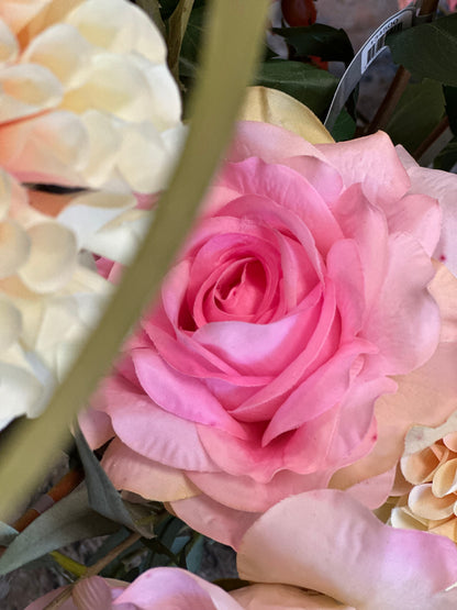 Blush Elegance – 25 szálas Silk-ka prémium dália és rózsa csokor