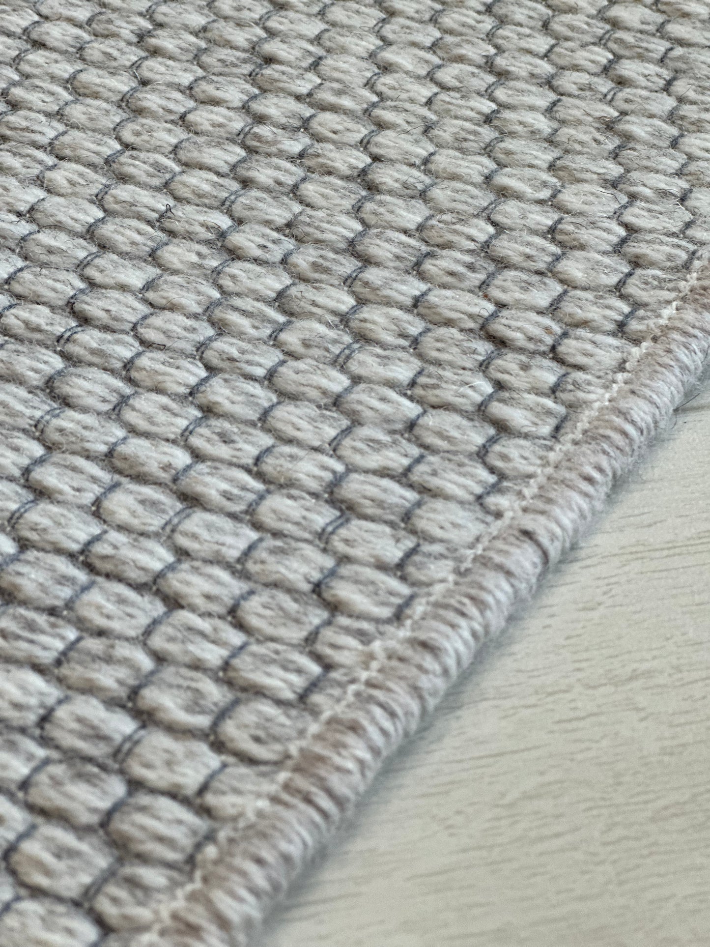 Highline gyapjú szőnyeg beige szürke Sejtmintás