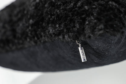 JOOP! Curly fekete teddy díszpárnahuzat 50×50 cm puha luxus, modern elegancia Joop! Szőnyegszalon