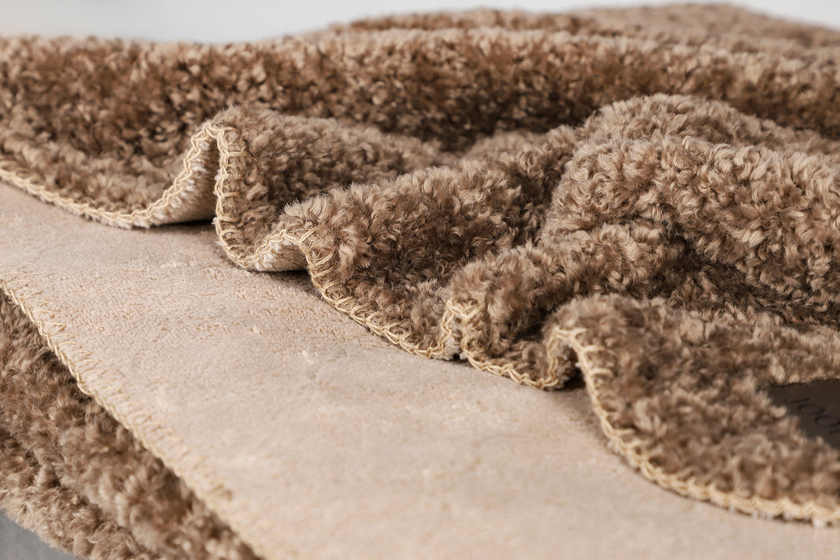 JOOP! Curly pléd – német elegancia, otthonos kényelem Joop! Szőnyegszalon