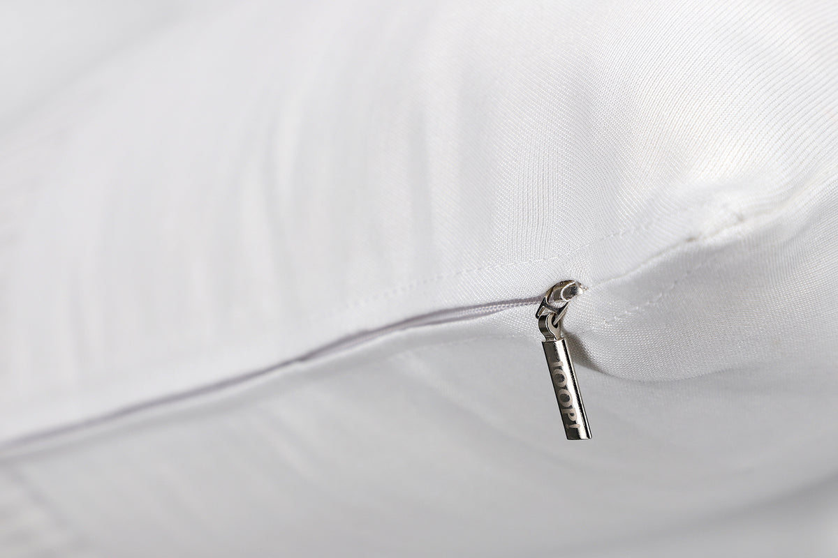 JOOP! Fine Bars fehér díszpárnahuzat 40×60 cm Letisztult elegancia, időtlen luxus Joop! Szőnyegszalon