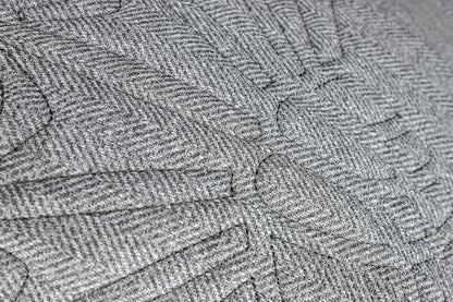 JOOP! Herringbone szürke díszpárnahuzat 40 × 40 cm – elegáns, hímzett búzavirágmintás párnahuzat Joop! Szőnyegszalon