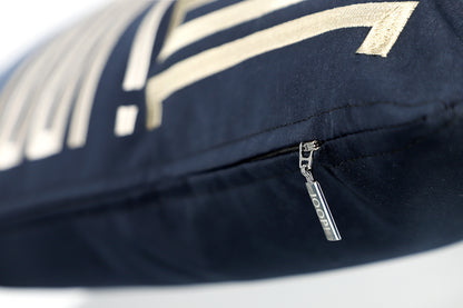 JOOP! Bars Navy díszpárnahuzat, időtlen elegancia mélykékben Szőnyegszalon Szőnyegszalon