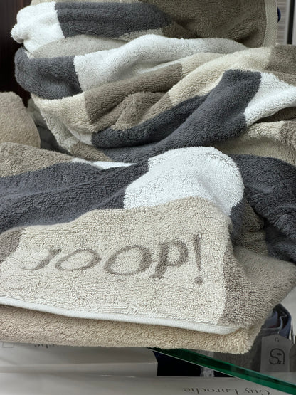 Joop torolkozo szurke beige