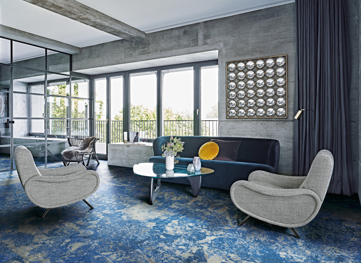 LES BIJOUX  SODALITE BLEU GLOSSY 6MM 120X280- Ez a mély kék, márványhatású csempe karakteres eleganciát és nyugalmat sugároz, miközben egyedi mintázatával látványos és exkluzív hangulatot teremt otthonában.