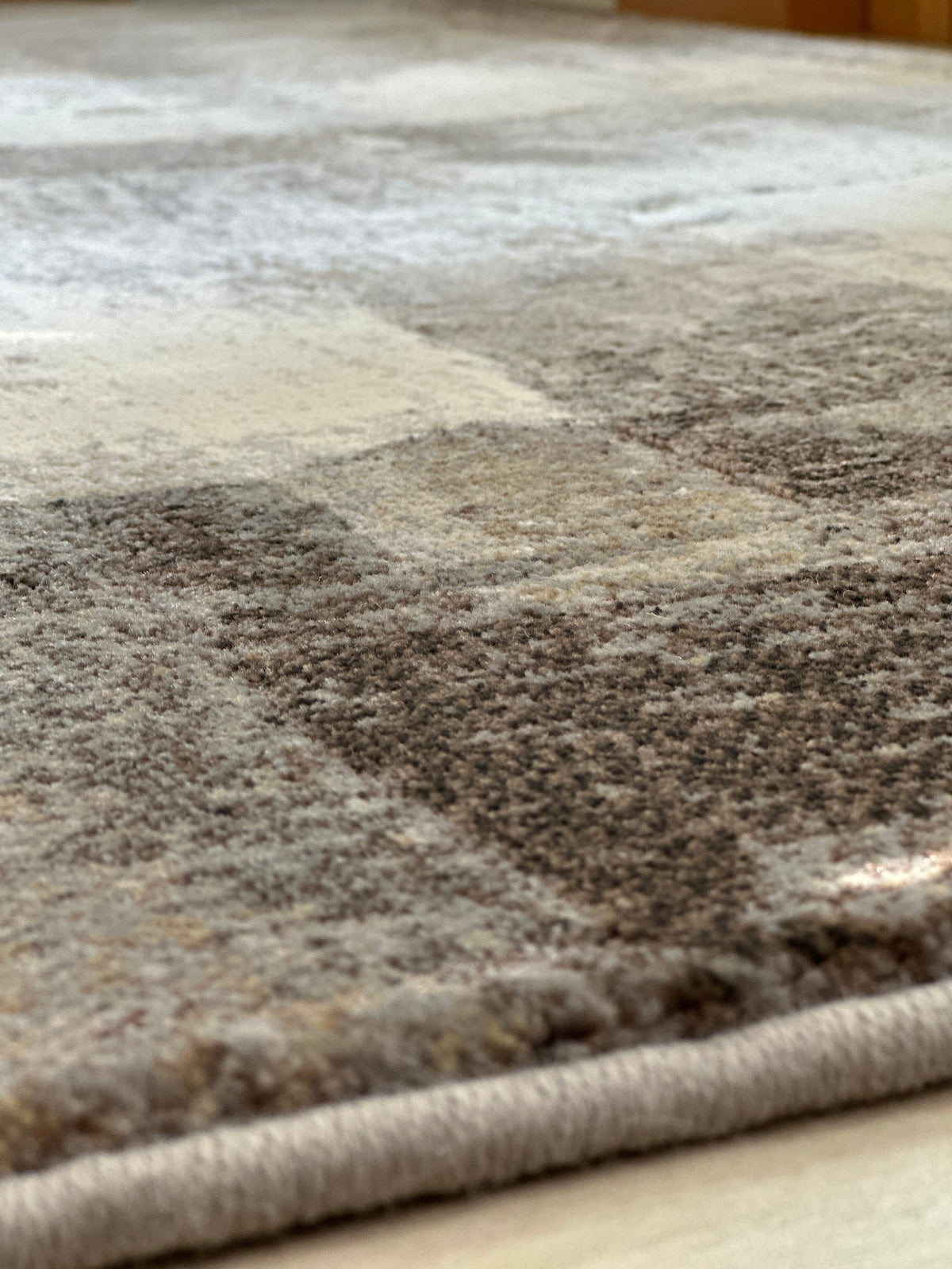Oslo beige barna geometriai modern nappali szőnyeg 