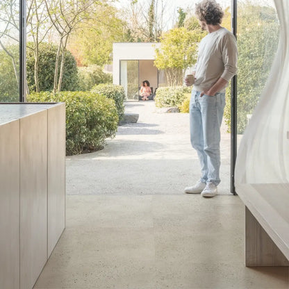 QuickStep Osztrigaszürke beton vinyl AVMTU40275 padlólap