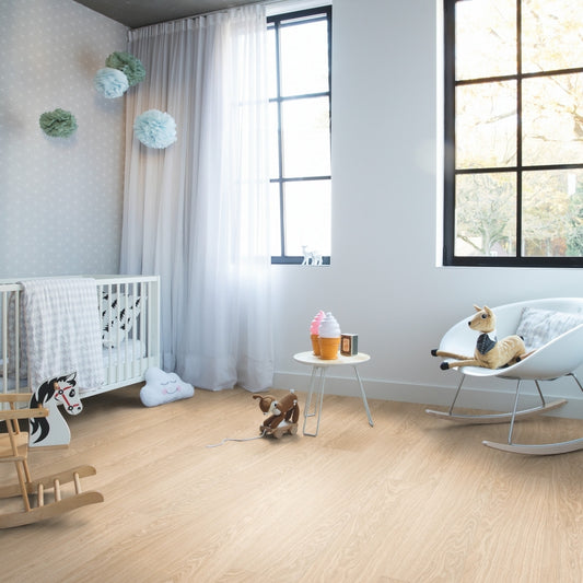 QuickStep Tiszta barackszínű tölgy vinyl AVMPU40097