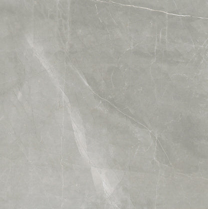 TIMELESS AMANI GREY NAT 80x240- Ez a világosszürke, márványhatású csempe csendes luxust és harmóniát sugároz; lágy erezete és színátmenete nyugalmat teremt, miközben a fény, a fa és a fehér elemek érvényesülhetnek a térben.