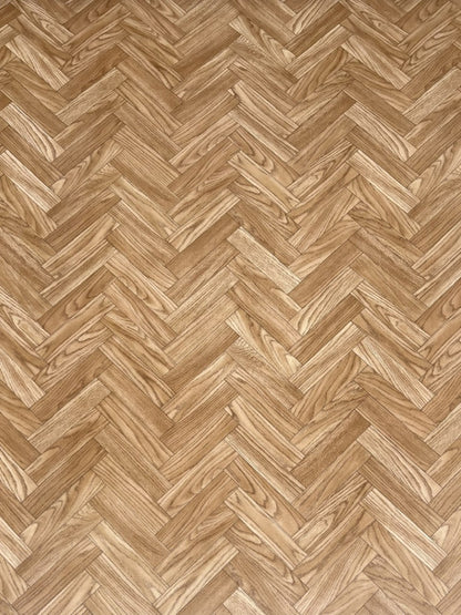 Tölgyfa halszálka mintázatú tekercses vinyl padló 200 cm-es / beige-barna
