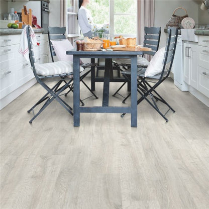 Vízálló Classic fehér patinás tölgy laminált padló CL1653