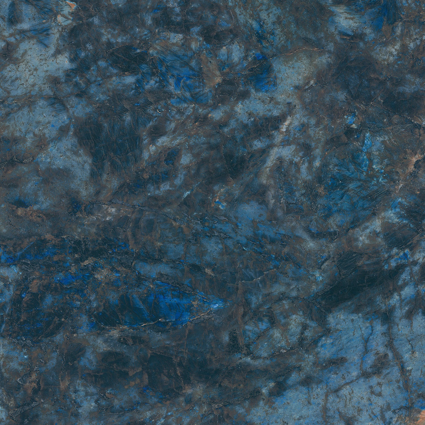 WANDERLUST-X LABRADORI- 120x278- Ez a nagy csempe a befagyott tó hangulatát idézi: kék tónusai nyugalmat és biztonságot sugallnak, barna erezete pedig karaktert ad, így otthonában igazán különleges, hangsúlyos elem lehet.