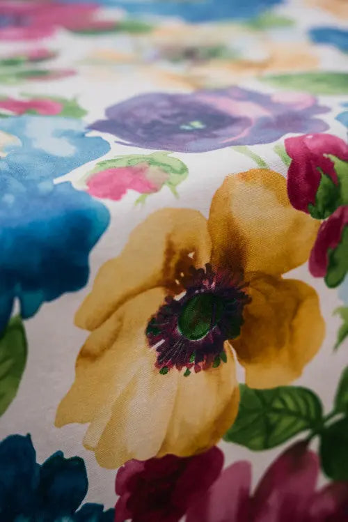 Aquarell színes virágos terítő - Szőnyegszalon