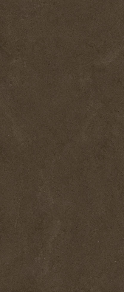 SKIN DUST BROWN matt; 3MM-120x300- Ez a nagy csempe a földszínek nyugalmát és a természetes felületek szépségét hozza otthonába, meleg barna árnyalatai és finom textúrája pedig mélységet és otthonos hangulatot teremtenek.