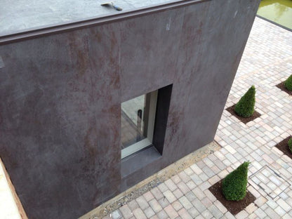 LAMINAM OXIDE NERO 100x300; Az Oxide Nero mély fekete és antracitszürke árnyalataival kifinomultságot, időtlenséget és modern hangulatot ad a térnek, beltéri és kültéri használatra egyaránt alkalmas.