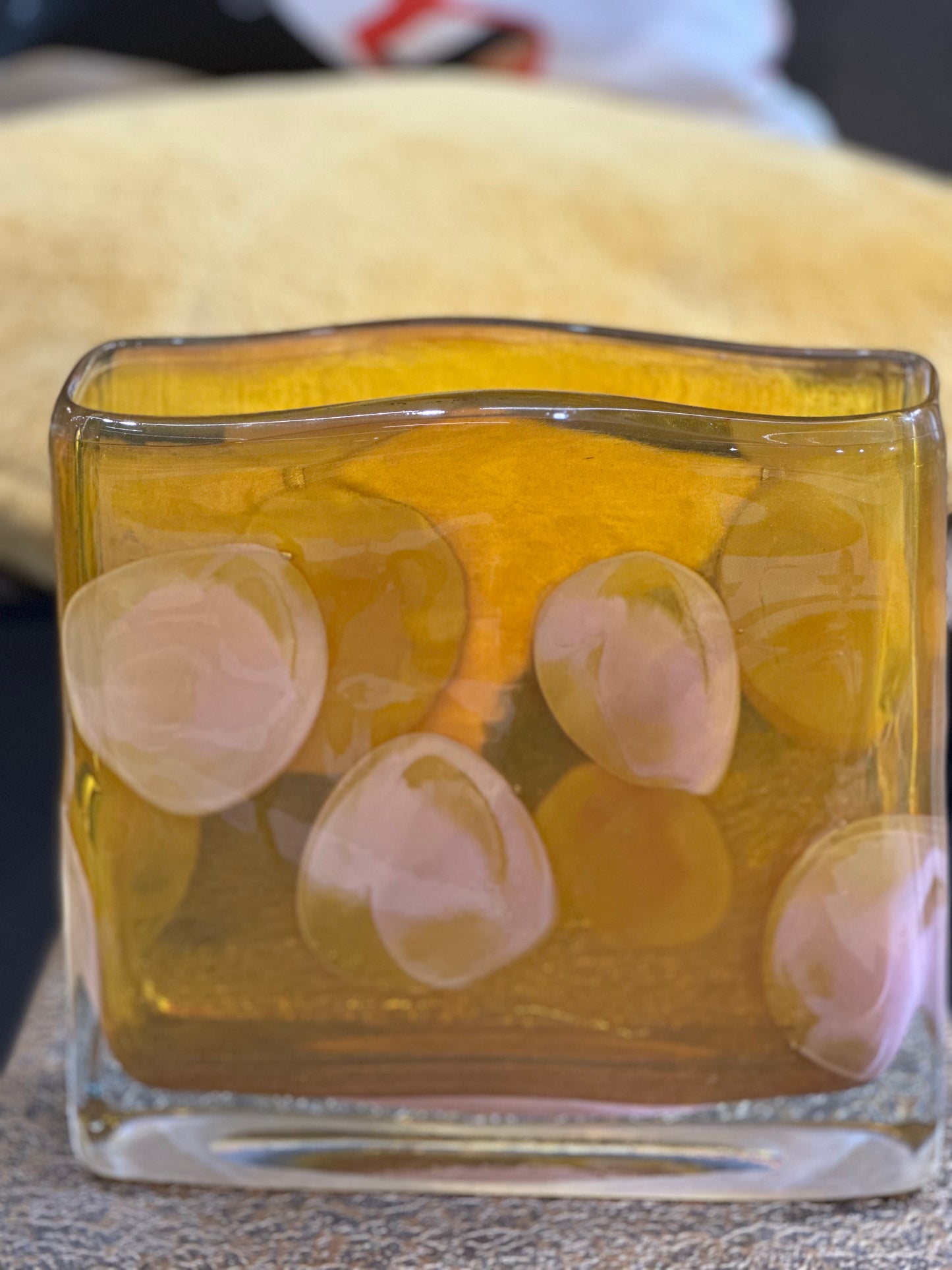 kezzel_keszitett_uveg_vaza_medusa amber